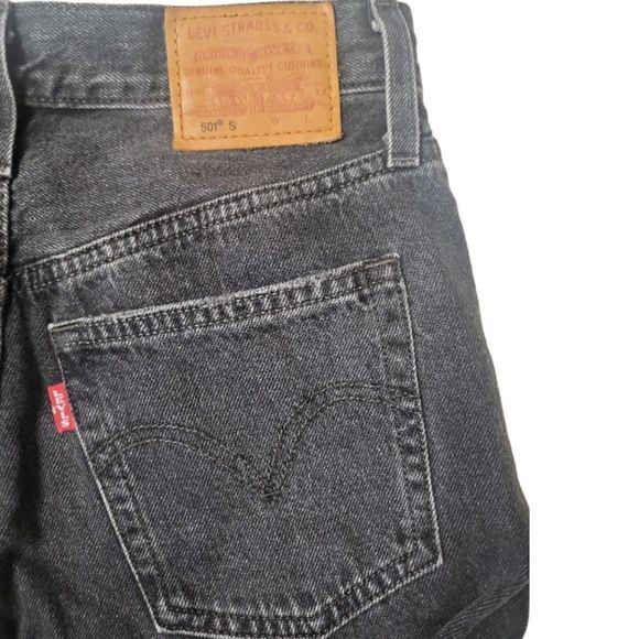 LEVI'S Black 501 Skinny Distressed Raw Hem Jeans Denim Pants Size 23x28 - Picture 6 of 9